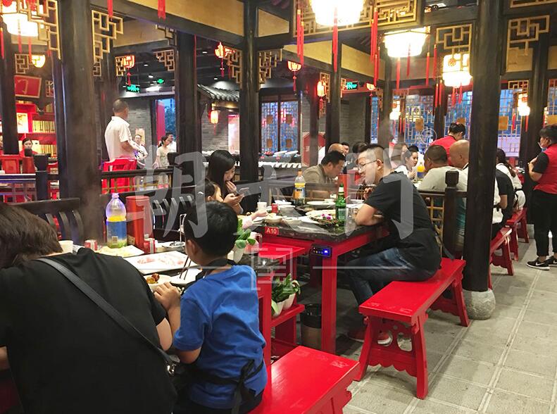 正宗老火鍋加盟店，運營團(tuán)隊該怎么打造