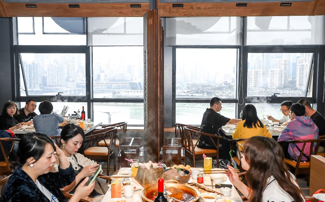 大同開火鍋加盟店，需要聘請多少員工？