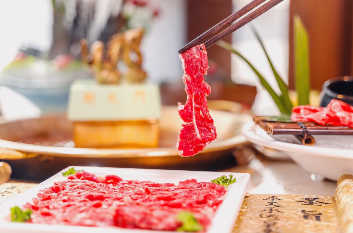 開火鍋店，學(xué)會(huì)這2個(gè)創(chuàng)新思路，不愁沒新客！