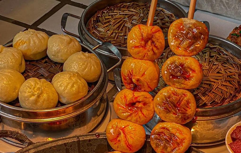 另類(lèi)網(wǎng)紅吃法，火鍋包子的制作方法！